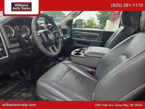 Used 2018 RAM 3500 Tradesman w/ Chrome Appearance Group AWD/4WD image 11