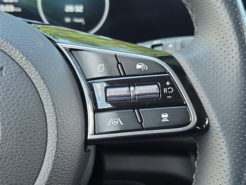 Certified 2024 Kia Seltos SX AWD/4WD image 21
