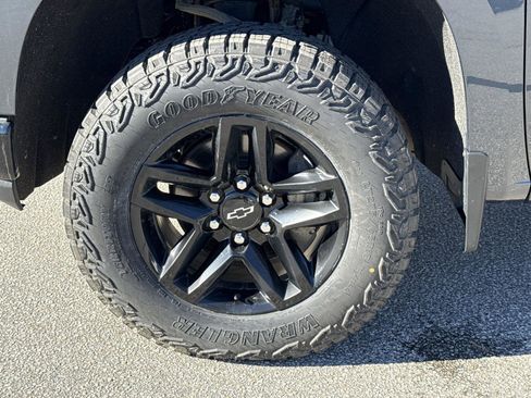 Used 2021 Chevrolet Silverado 1500 Custom Trail Boss image 5