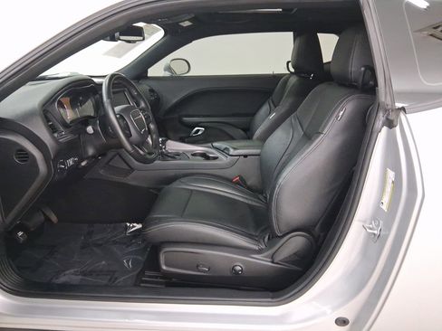 Used 2023 Dodge Challenger SXT w/ Blacktop Package image 4