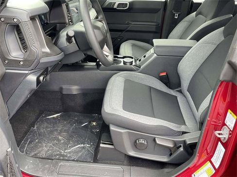 New 2025 Ford Bronco 4-Door image 6