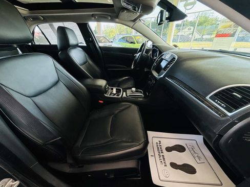 Used 2021 Chrysler 300 Touring L w/ Popular Equipment Group AWD/4WD image 42