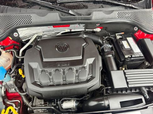 Used 2019 Volkswagen Beetle 2.0T S image 29