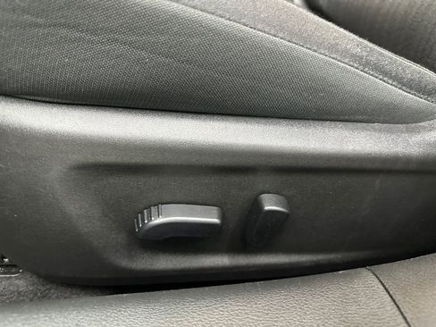 Used 2025 Nissan Altima 2.5 SV image 10