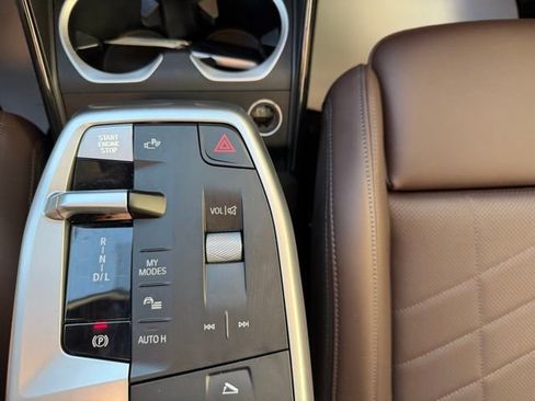 Used 2025 BMW X2 xDrive28i w/ Technology Package image 14