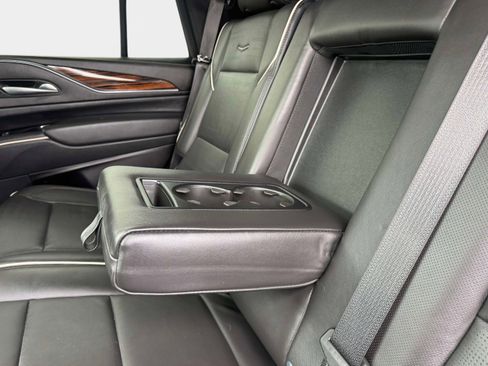 Used 2023 Cadillac Escalade Premium Luxury w/ Performance Package image 23