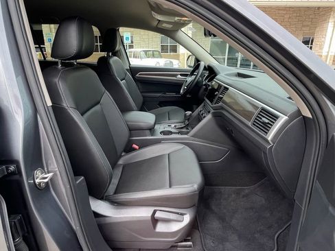 Used 2019 Volkswagen Atlas SE FWD image 28