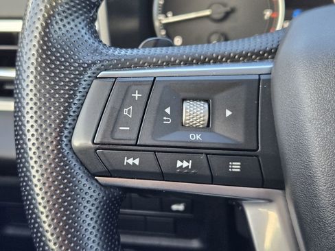 Used 2024 Mitsubishi Outlander SE image 23