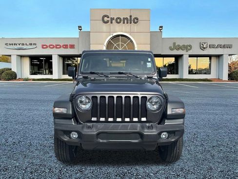 Used 2022 Jeep Wrangler Unlimited Sport AWD/4WD image 8