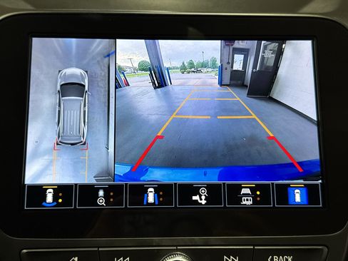 Used 2024 Chevrolet Equinox LT AWD/4WD image 29