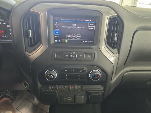 Used 2023 Chevrolet Silverado 1500 Custom AWD/4WD image 15