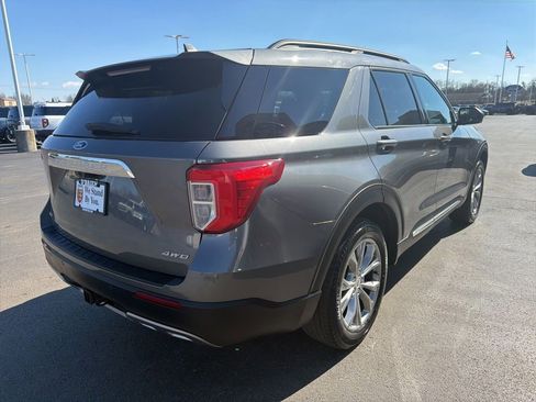 Used 2023 Ford Explorer XLT w/ Equipment Group 202A image 5