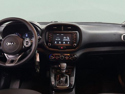 Used 2021 Kia Soul LX image 28