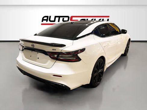 Used 2023 Nissan Maxima SR w/ Sport Mat Group FWD image 7