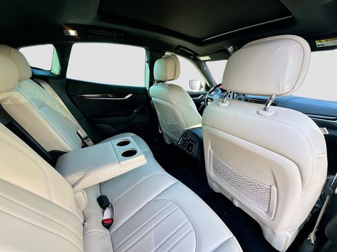 Used 2022 Maserati Levante GT image 31