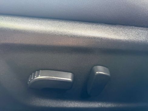 Used 2025 Nissan Altima 2.5 SV FWD image 22