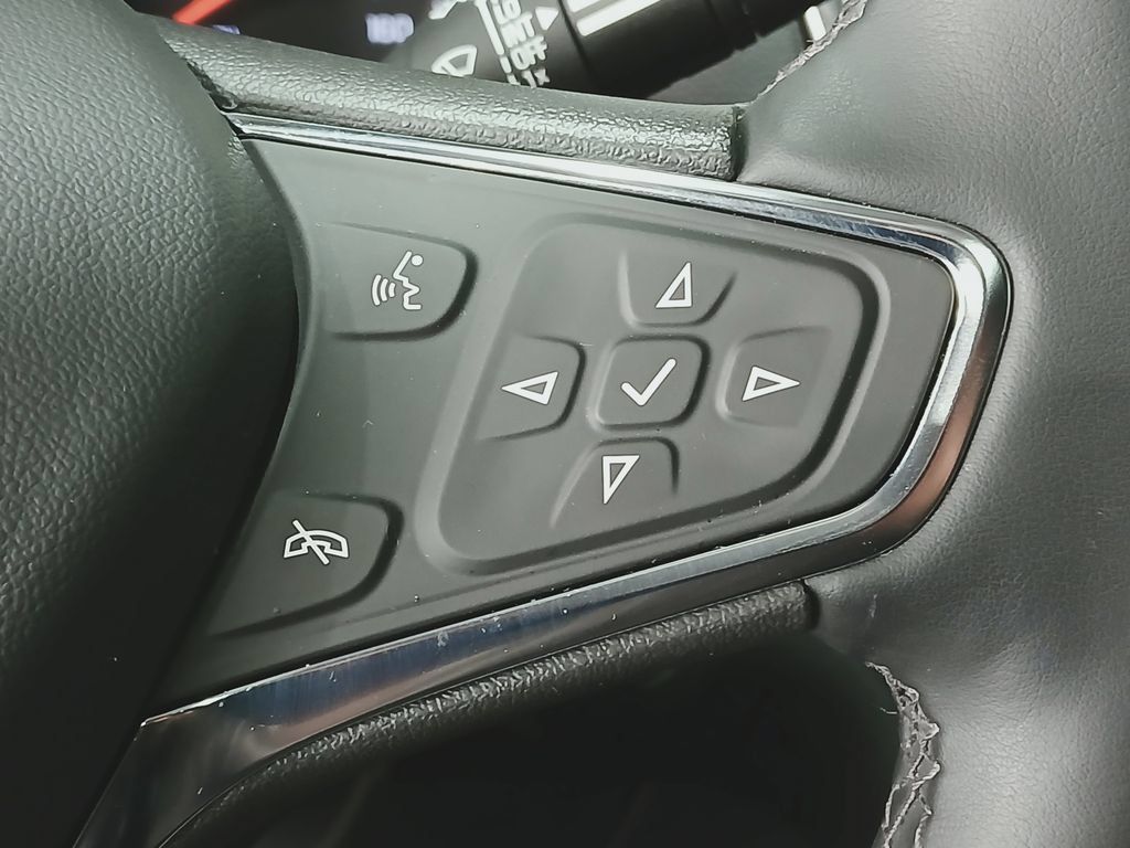 Used 2024 Chevrolet Equinox Premier AWD/4WD image 31