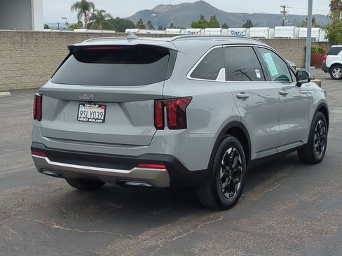 Used 2025 Kia Sorento S w/ Panoramic Sunroof Package FWD image 6