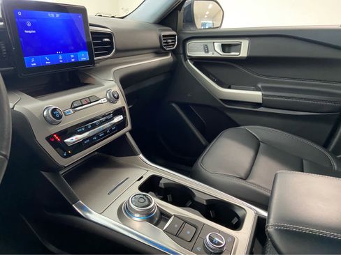 Used 2023 Ford Explorer XLT w/ Equipment Group 202A image 39