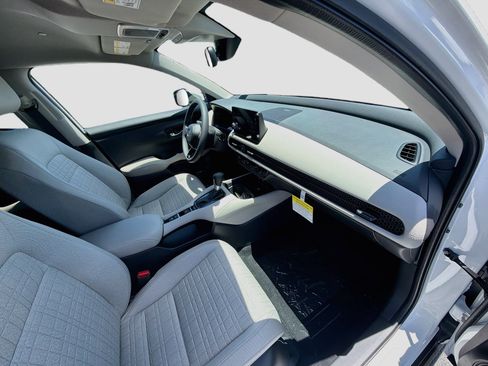 New 2027 Honda HR-V LX image 23
