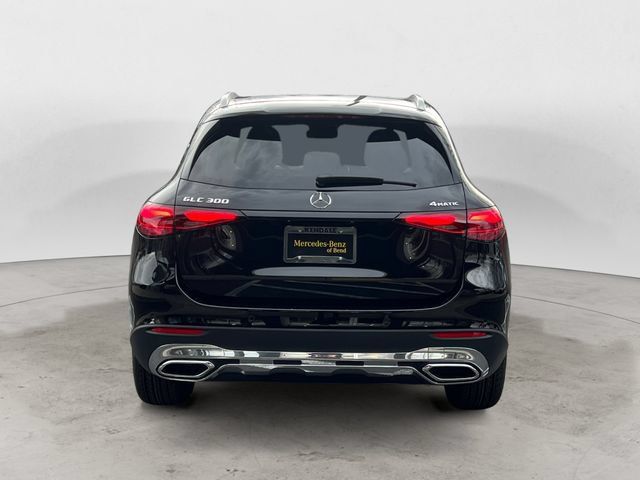Used 2026 Mercedes-Benz GLC 300 4MATIC image 4