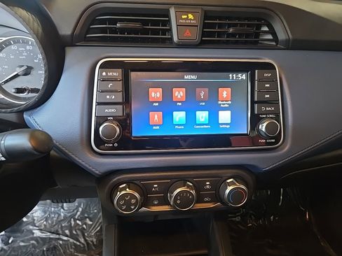 Certified 2025 Nissan Versa SV w/ Trunk Package image 6