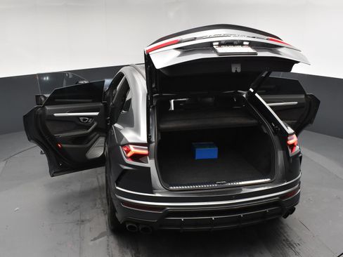 Used 2020 Lamborghini Urus image 29