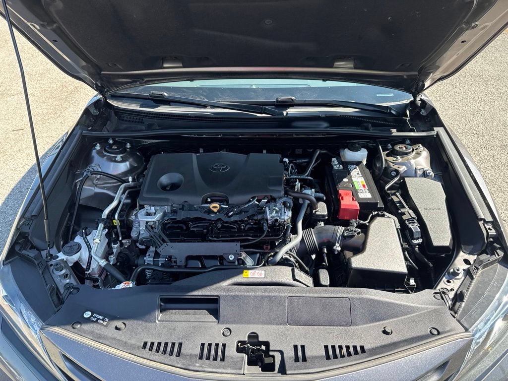Used 2023 Toyota Camry XSE FWD image 9
