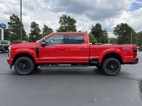 New 2026 Ford F250 Lariat w/ Black Appearance Package image 26