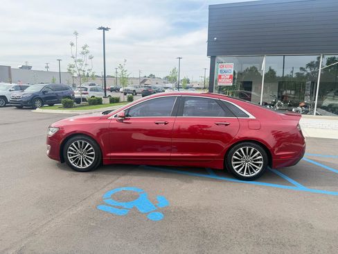 Used 2017 Lincoln MKZ Select w/ Select Plus Package FWD image 8