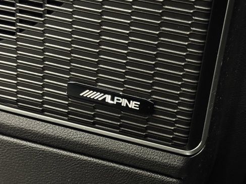 Used 2022 Jeep Grand Cherokee L Limited image 14