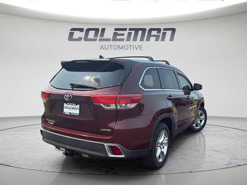 Used 2018 Toyota Highlander Limited FWD image 6