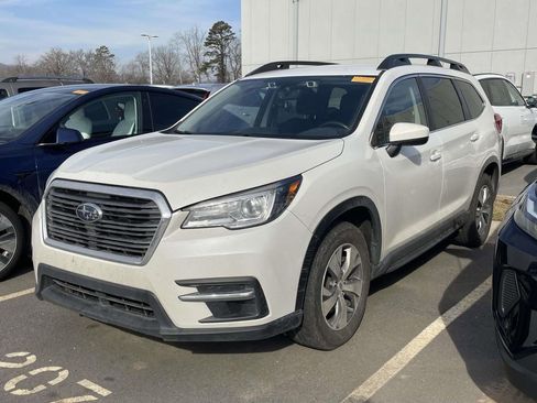 Used 2021 Subaru Ascent Premium w/ Convenience Package image 2
