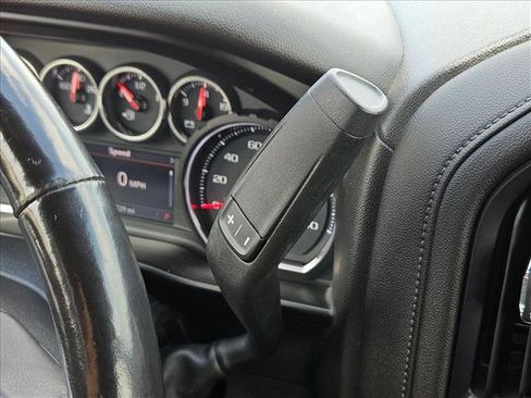 Used 2019 Chevrolet Silverado 1500 LT w/ Texas Edition RWD image 13