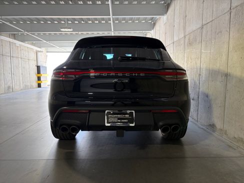 Certified 2026 Porsche Macan AWD/4WD image 6