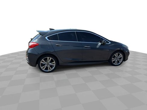 Used 2017 Chevrolet Cruze Premier FWD image 9