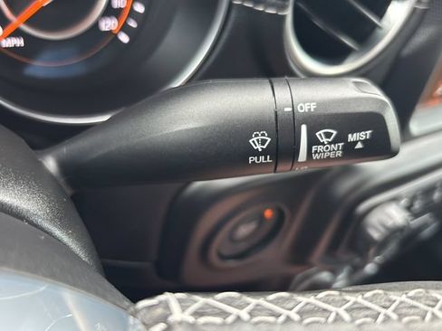 Used 2022 Jeep Gladiator Overland w/ Popular Equipment Package AWD/4WD image 26