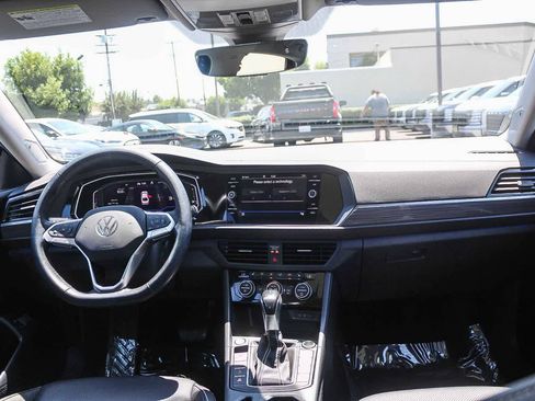 Used 2022 Volkswagen Jetta SEL FWD image 16