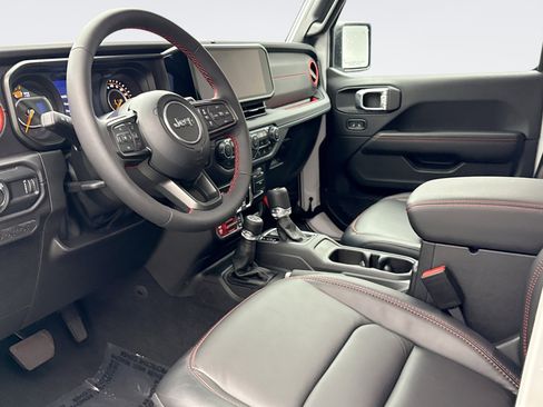 Used 2024 Jeep Wrangler Unlimited Rubicon image 10