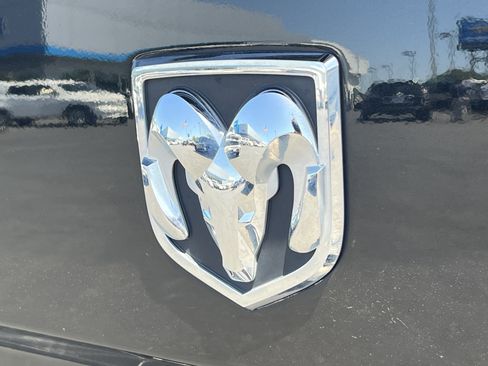 Used 2018 RAM 2500 Tradesman w/ Chrome Appearance Group AWD/4WD image 8
