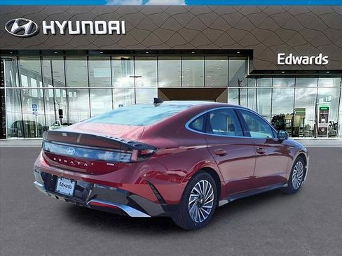 New 2025 Hyundai Sonata Limited image 7