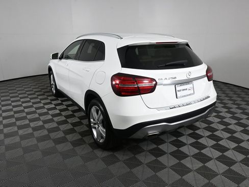 Used 2020 Mercedes-Benz GLA 250 image 4