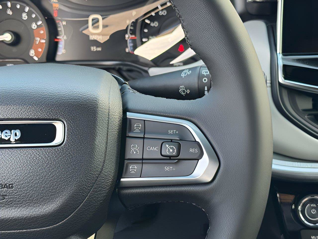 New 2026 Jeep Compass Limited AWD/4WD image 17