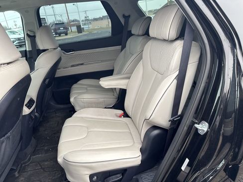 Used 2023 Hyundai Palisade Calligraphy w/ Cargo Package image 9
