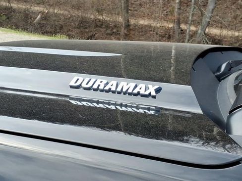 Used 2023 Chevrolet Silverado 1500 LTZ w/ Z71 Off-Road Package image 11