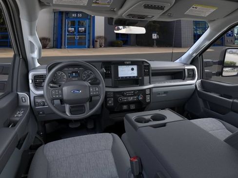 New 2026 Ford F250 XL w/ STX Appearance Package AWD/4WD image 9