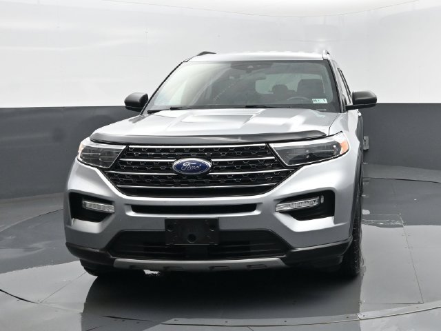 Used 2020 Ford Explorer XLT w/ Equipment Group 202A AWD/4WD image 23