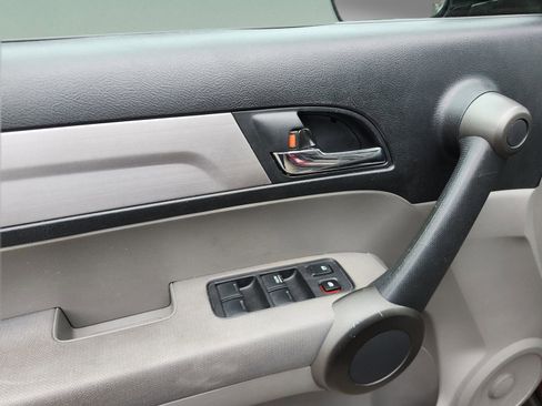 Used 2011 Honda CR-V SE image 16