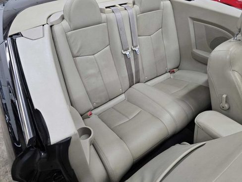 Used 2011 Chrysler 200 Limited FWD image 6