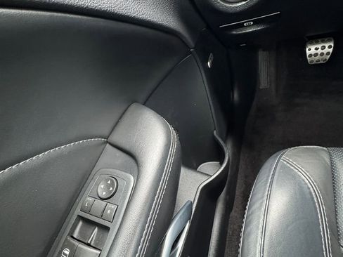 Used 2016 Dodge Challenger R/T Plus RWD image 12
